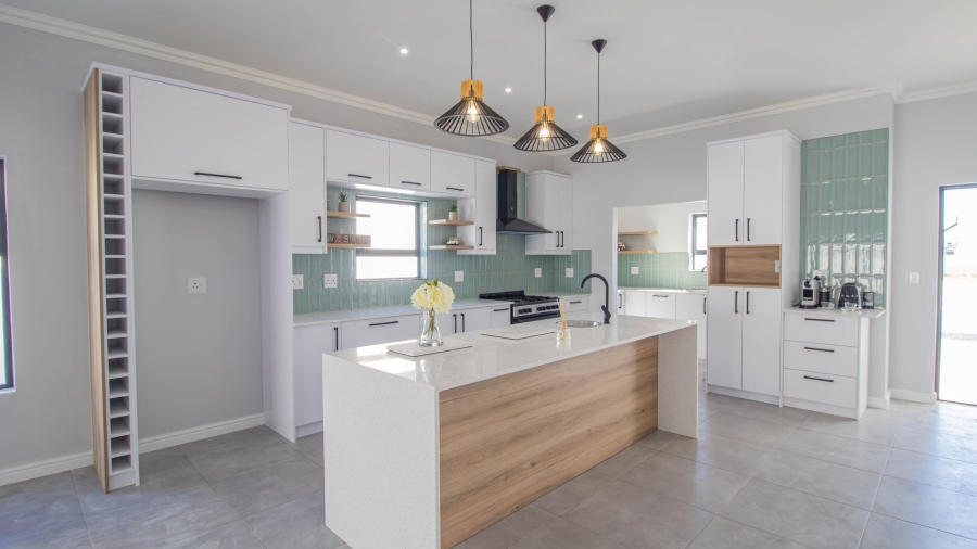 3 Bedroom Property for Sale in Lampiesbaai Western Cape